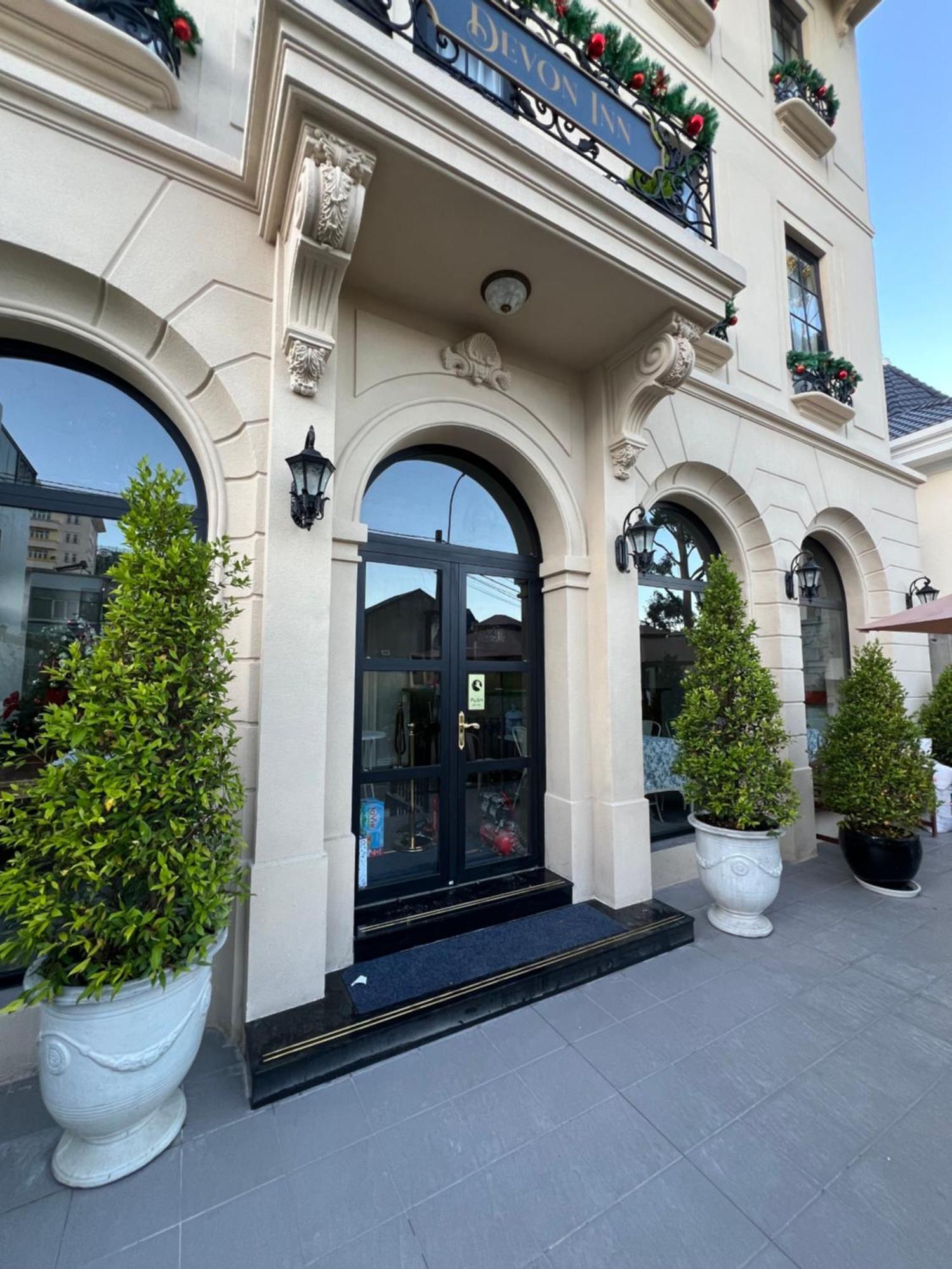 Devon Inn Khu Chi Lăng Exteriér fotografie