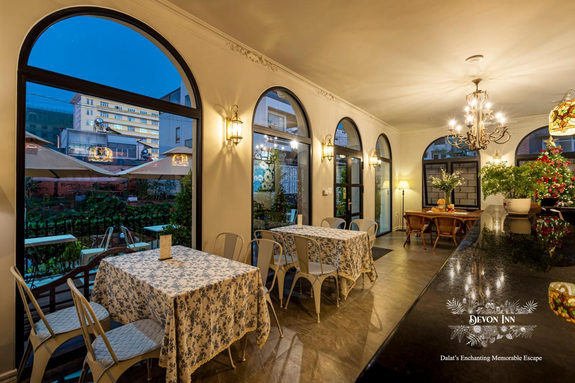 Devon Inn Khu Chi Lăng Exteriér fotografie