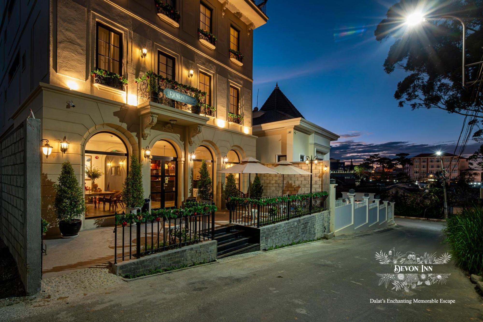 Devon Inn Khu Chi Lăng Exteriér fotografie